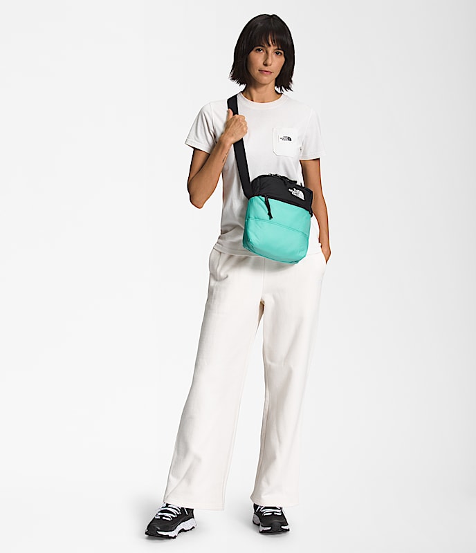 THE NORTH FACE NUPTSE CROSSBODY ノースフェイス バッグ The North Face Unisex Nuptse Crossbody Bag - PRFO Sports