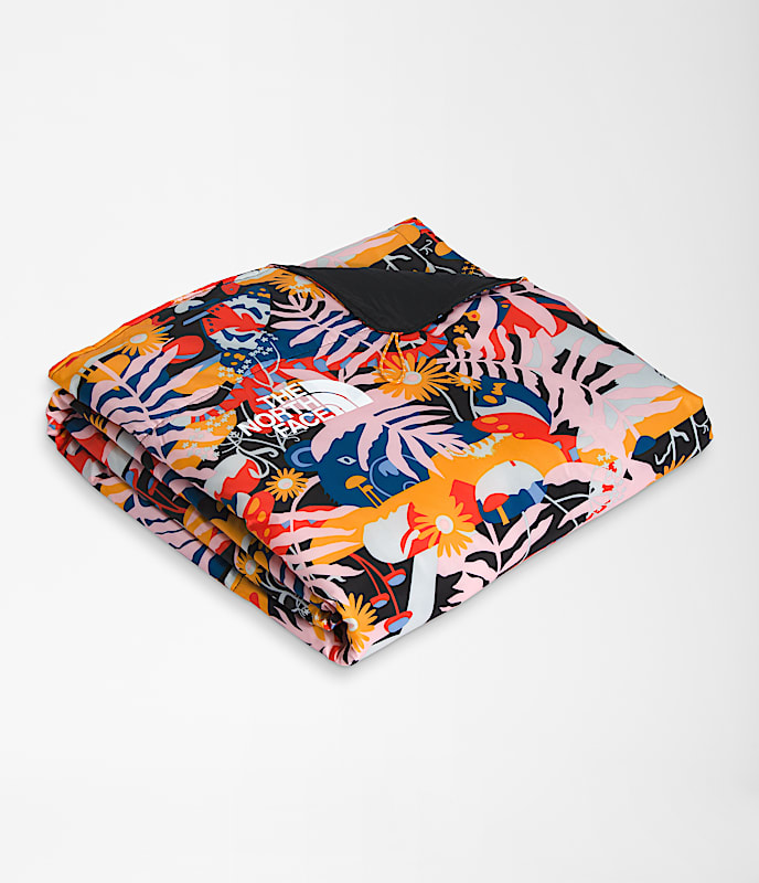 The North Face Wawona Poncho Blanket | The Last Hunt