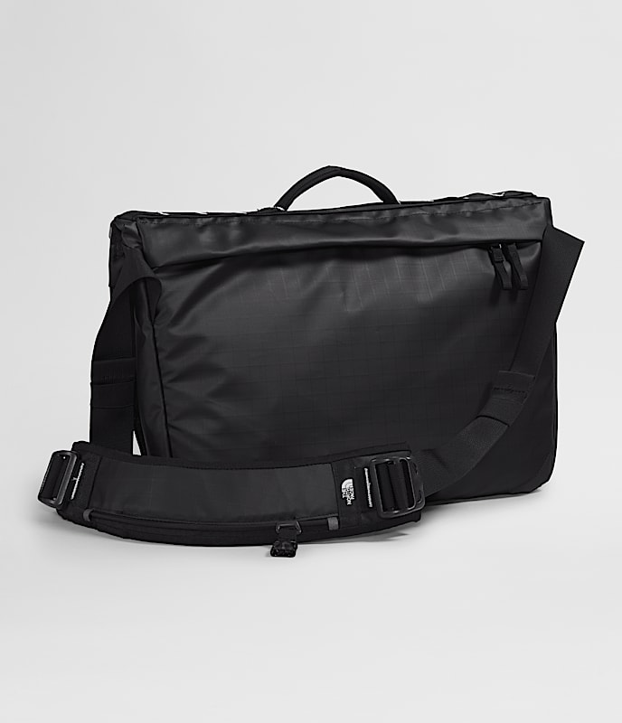 Base Camp Voyager Messenger Bag | The North Face Canada