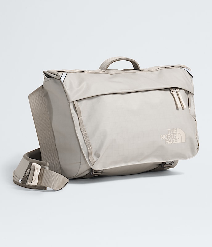 Base Camp Voyager Messenger Bag | The North Face