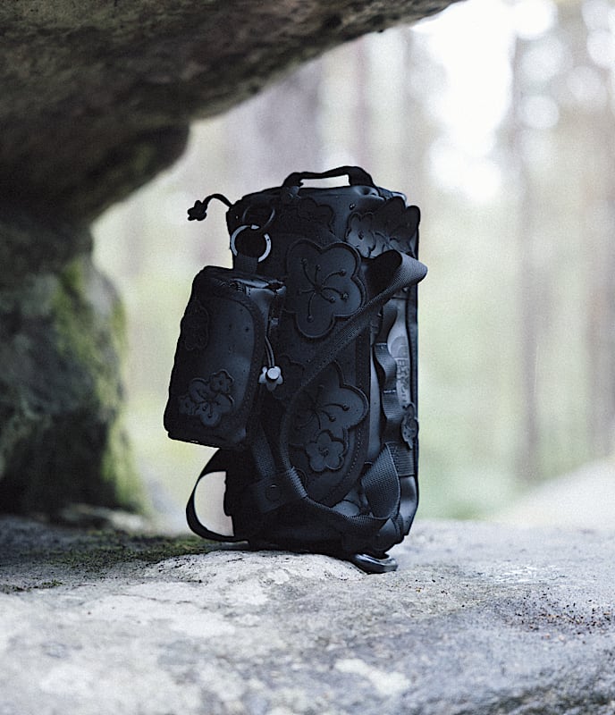 【限定価格セール！】 x TNF Cecilie Face North The | Clutch Camp Base Maria Bahnsen バッグ