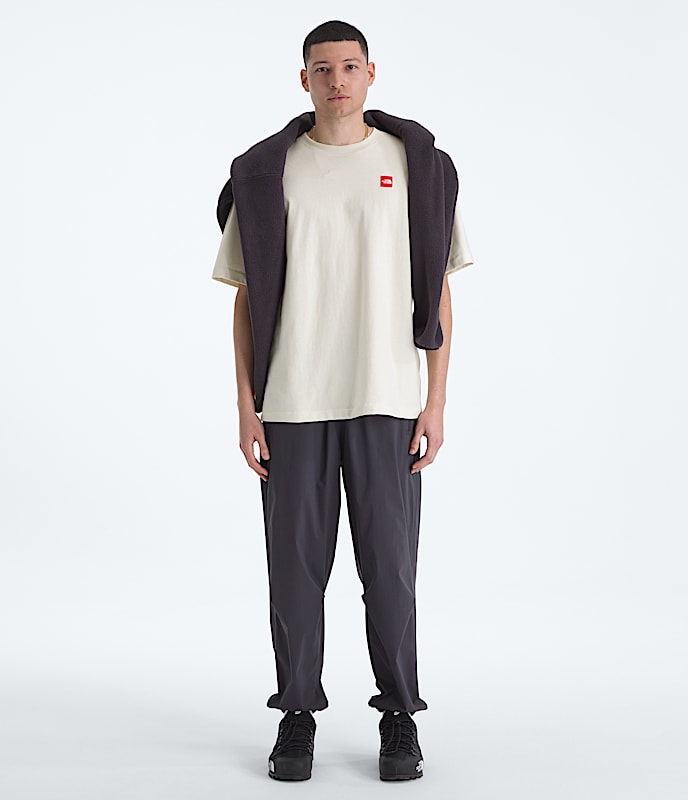 ◎THE NORTH FACE◎ Patched Rain Short Sleeve Round Tee NT7UQ Men's TNF™ Red Box Short-Sleeve Tee | The North Face
