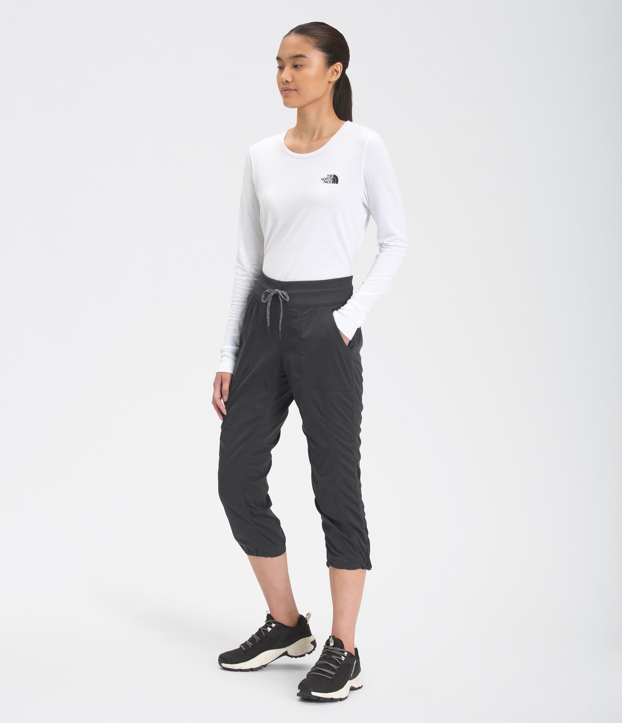 ★海外★ノースフェイス Aphrodite 2.0 Capri Pant 関税込★ The North Face Aphrodite 2.0 Capri Pant - Women's - Clothing