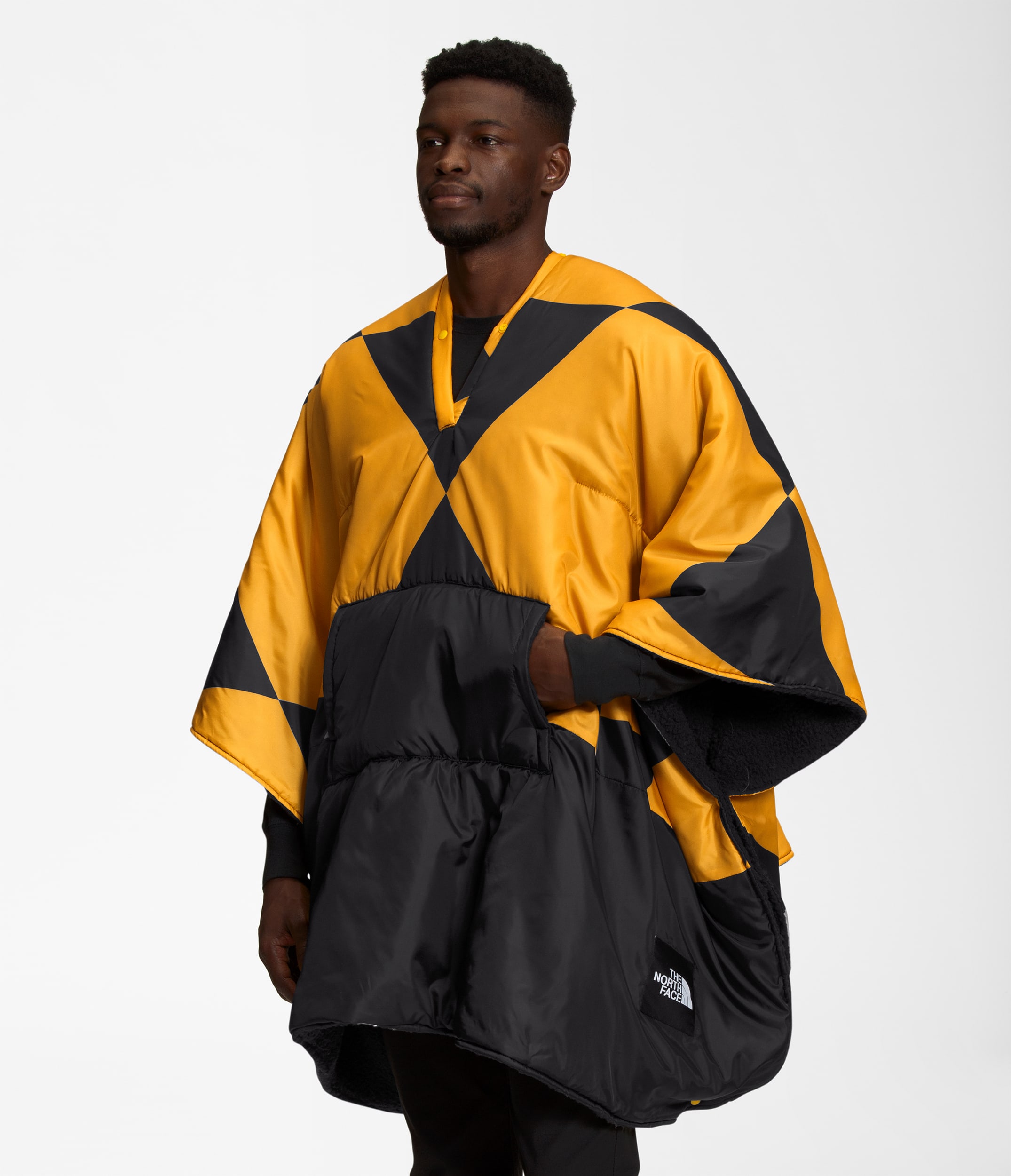 ノースフェイス　Wawona blanket Amazon.com : The North Face Wawona Fuzzy Blanket | Dual