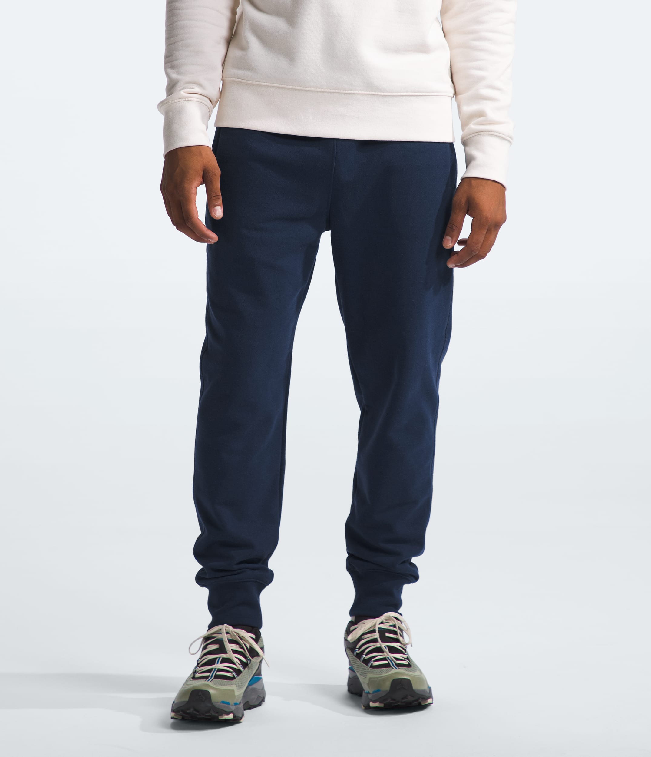M HERITAGE PATCH JOGGER | The North Face | The North Face