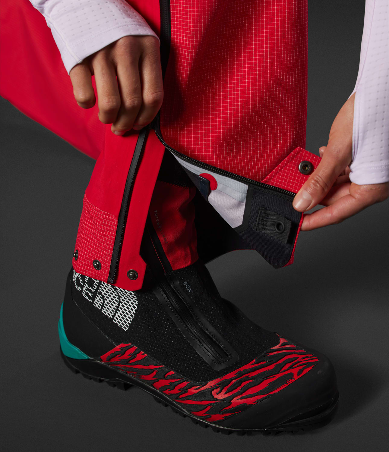 W SUMMIT PUMORI FUTURELIGHT BIB | The North Face | The North Face