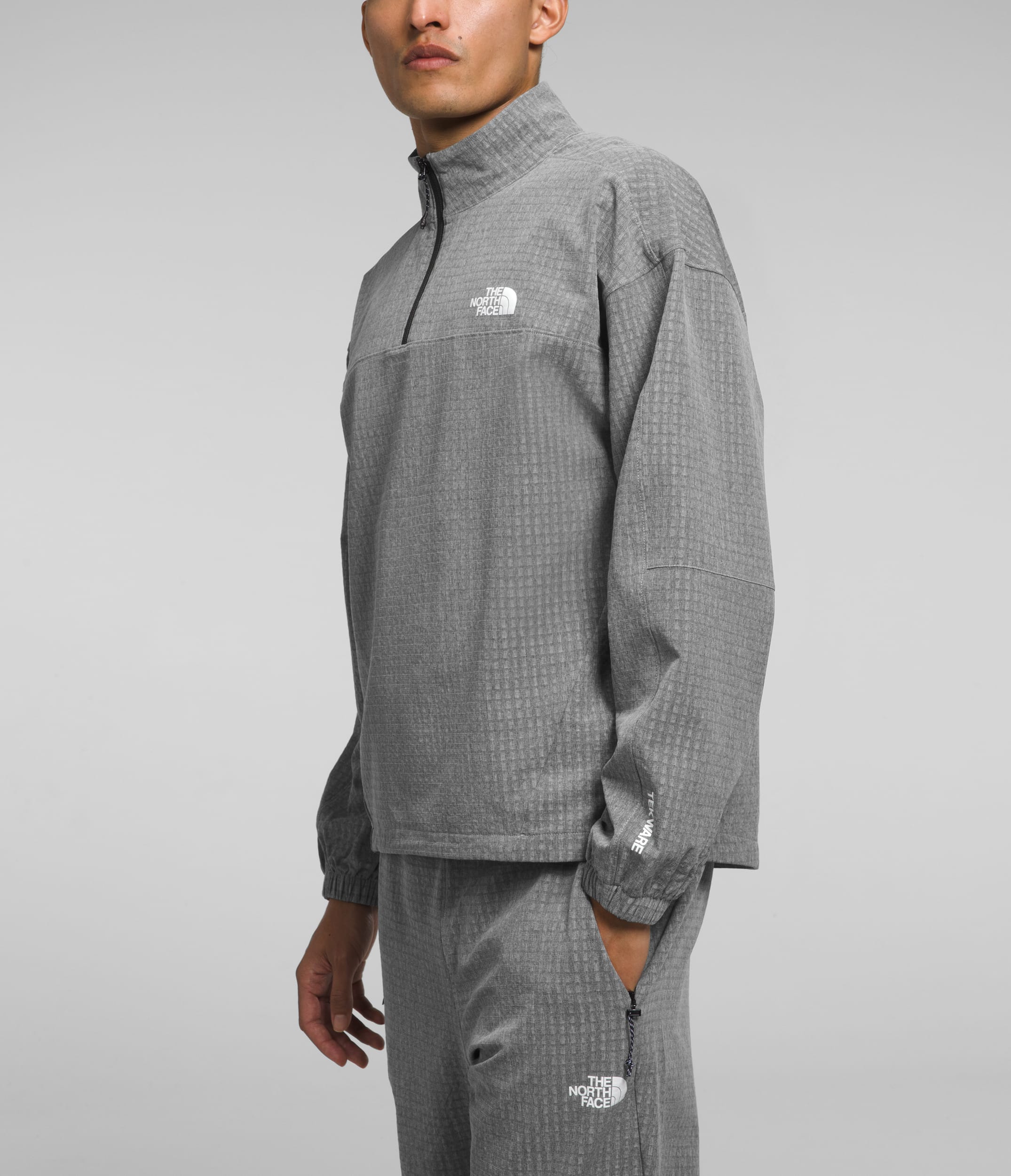 M TEKWARE GRID 1/4 ZIP | The North Face | The North Face Renewed