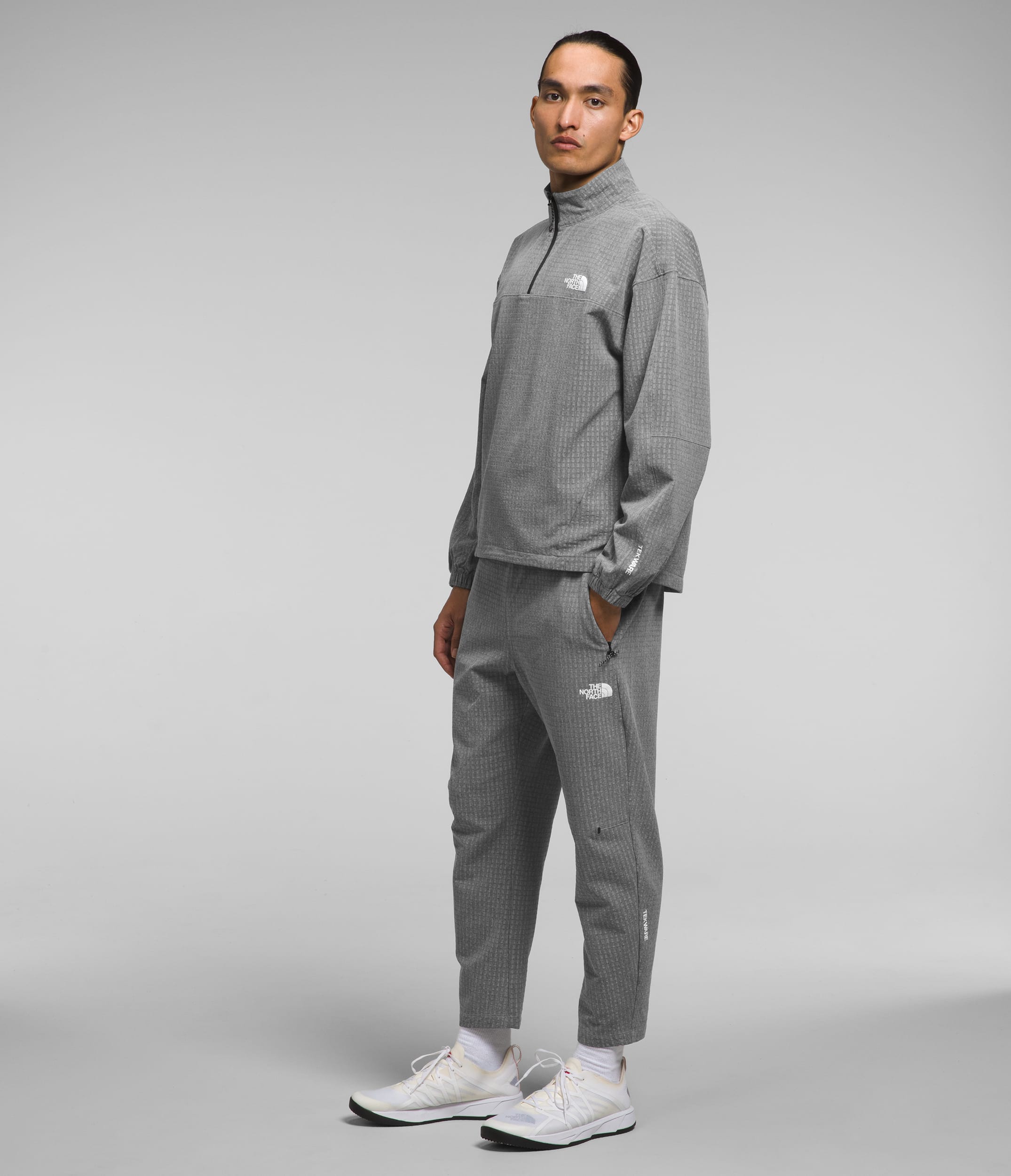 M TEKWARE GRID 1/4 ZIP | The North Face | The North Face Renewed