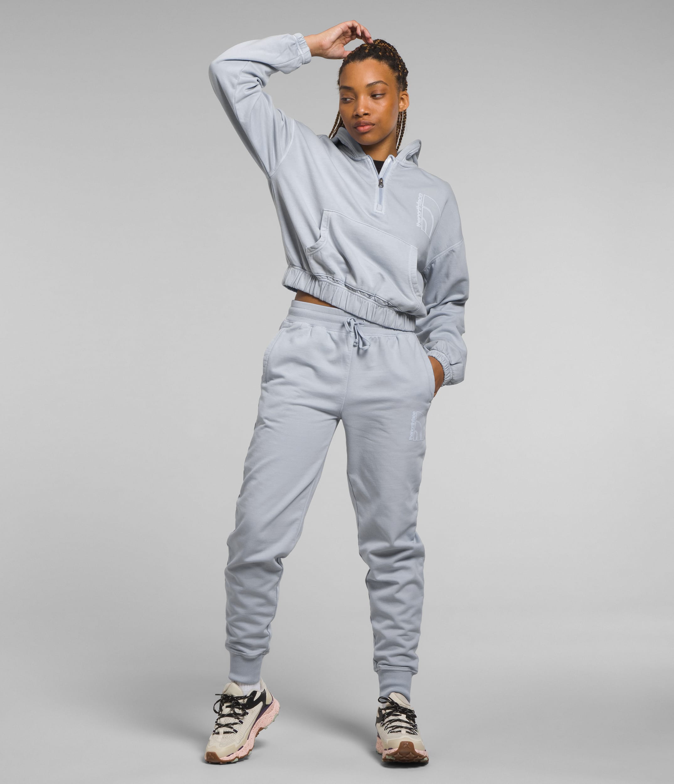 全国どこでも送料無料！ ZIP HALF DYE GARMENT W HOODIE North The | Face North The | 女性用