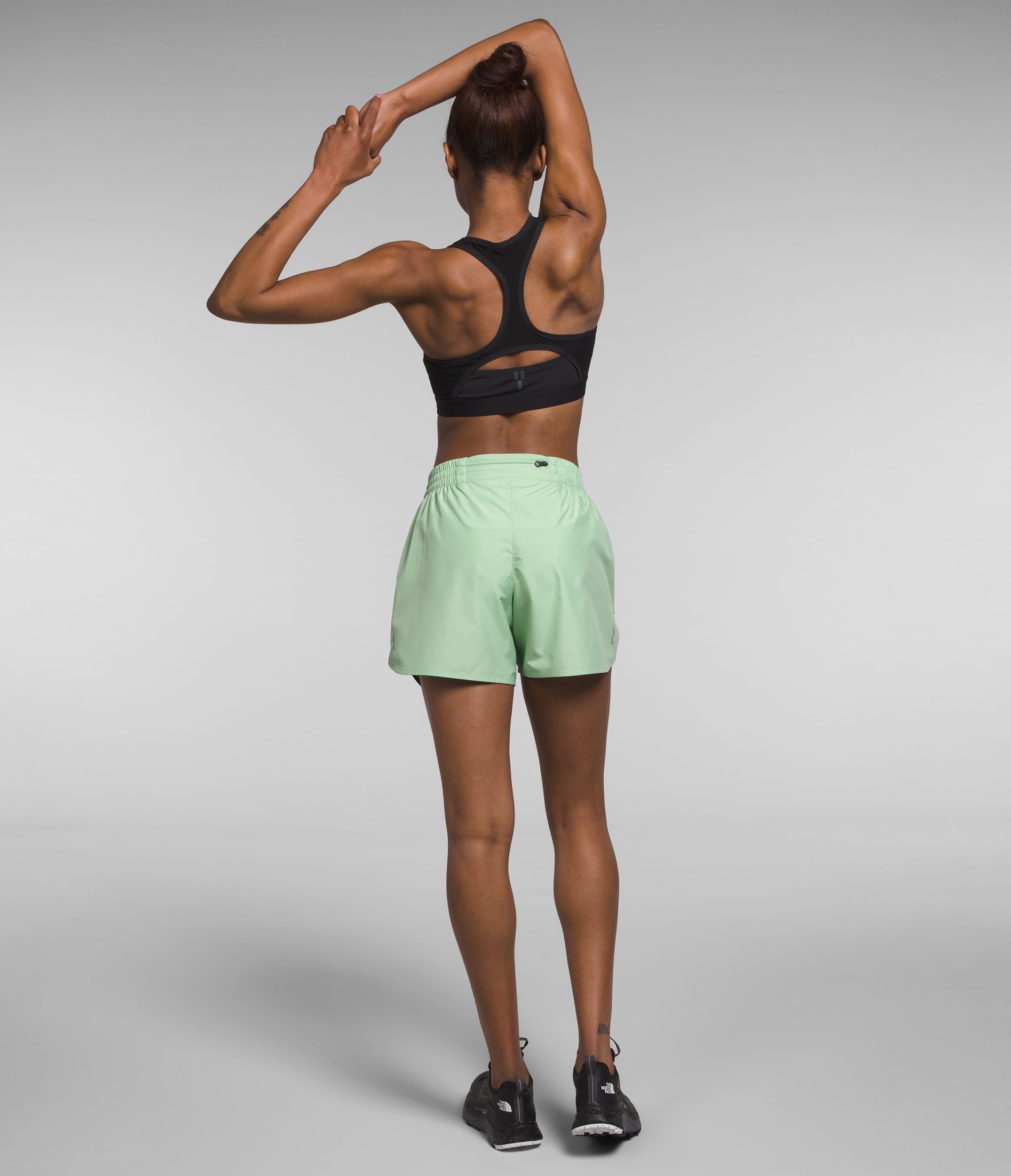 W LIMITLESS RUN SHORT | The North Face | The North Face Renewed