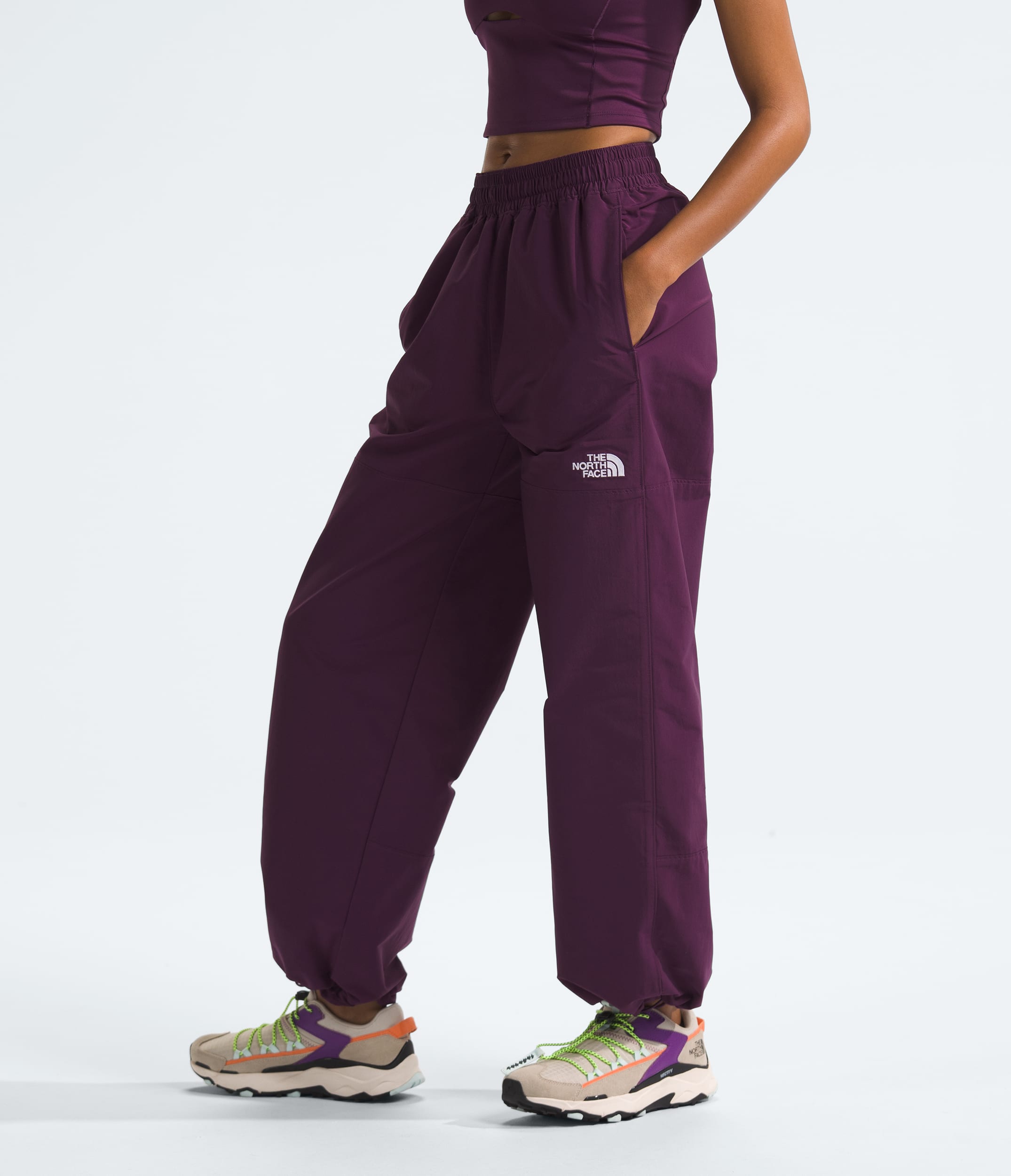 Women's TNF™ Easy Wind Pants | The North Face | The North Face Renewed